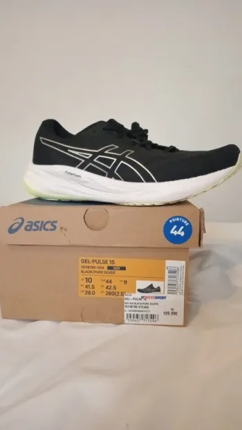 Używany Asics Running Shoes bike — zdjęcie 3 z 3