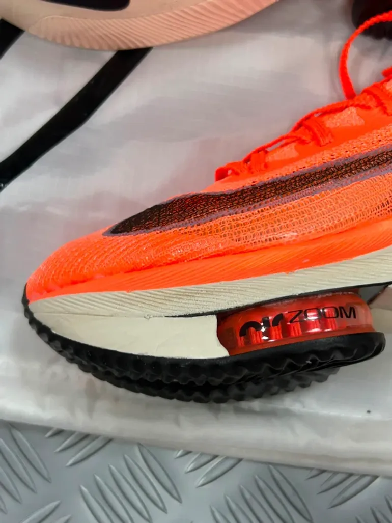 Brugt Orange ZoomX Alphafly Next% bike — billede 3 af 10