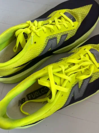 New Balance Rebel v5 bike d'occasion — image 3 sur 4