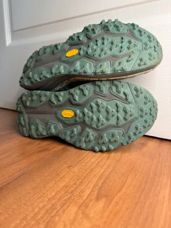 Hoka Speedgoat 6 bike d'occasion — image 10 sur 11
