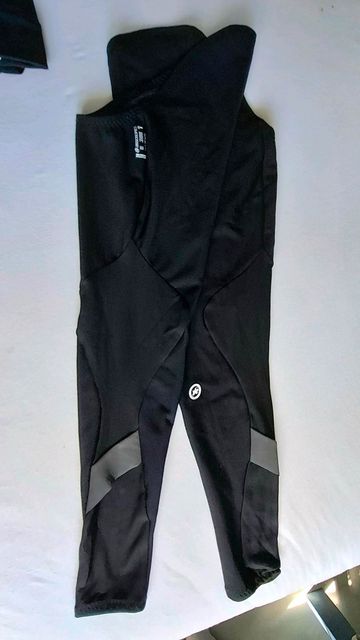 Used Assos legWarmer_evo7 bike — image 8 of 13