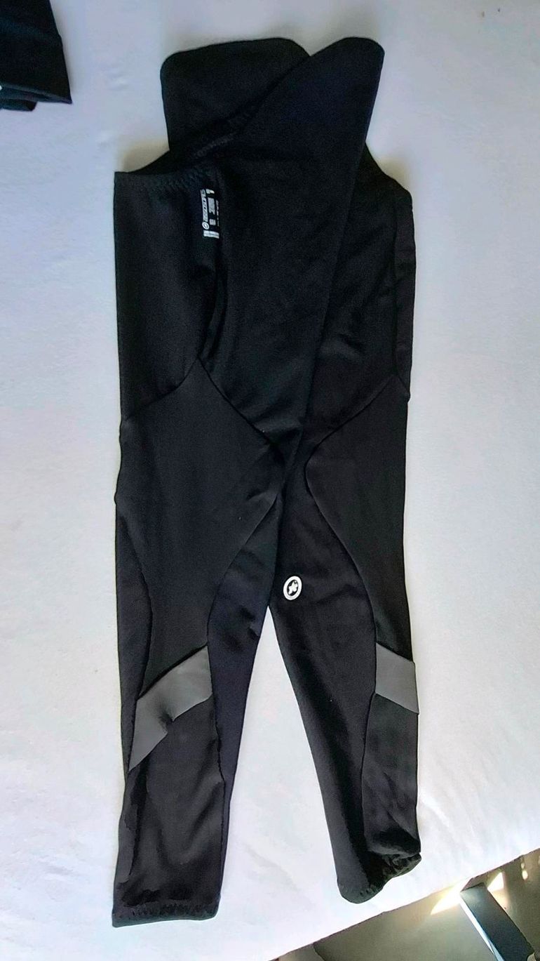 Gebrauchtes Assos legWarmer_evo7 bike — Bild 8 von 13