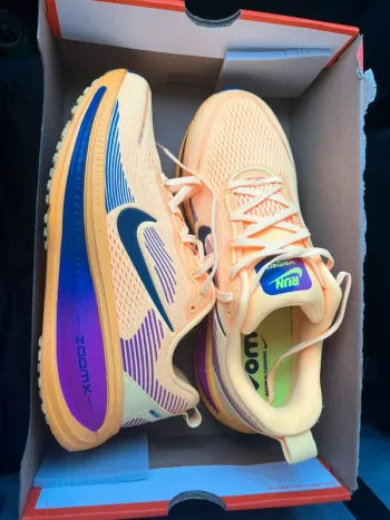 Nike Vomero 18 Running Shoes d'occasion