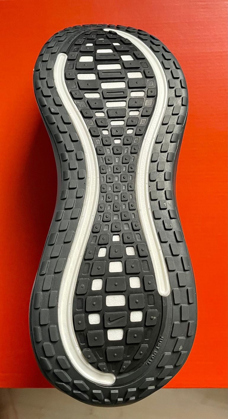 Brugt Nike Vomero Plus 2026 bike — billede 2 af 5