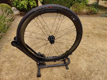 Used Campagnolo Shamal C21 DB Wheelset bike — image 5 of 5