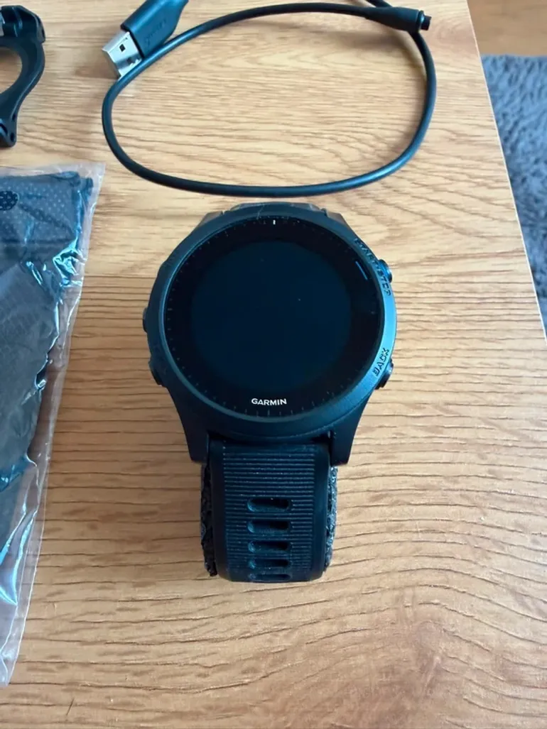 Gebrauchtes Garmin Forerunner 945 bike — Bild 2 von 6