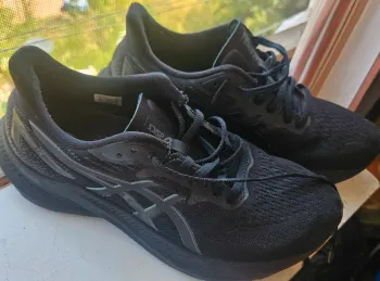 Used Asics GT-2000 12 Running Shoes