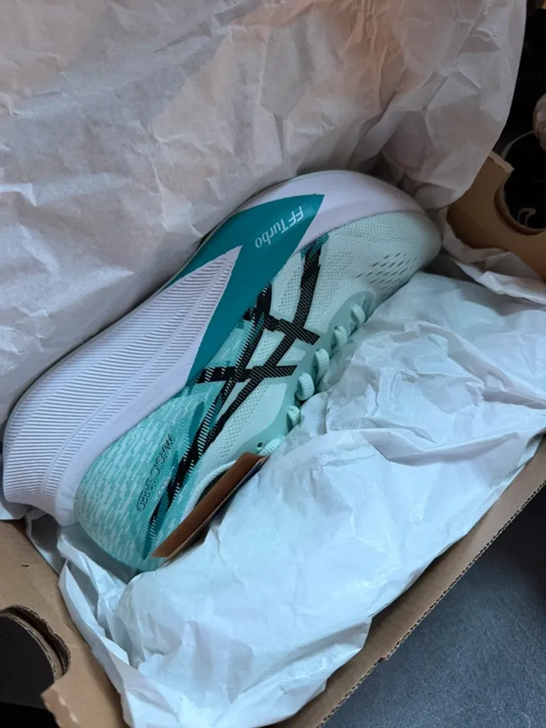 Used Asics Magic Speed 4 bike — image 2 of 3