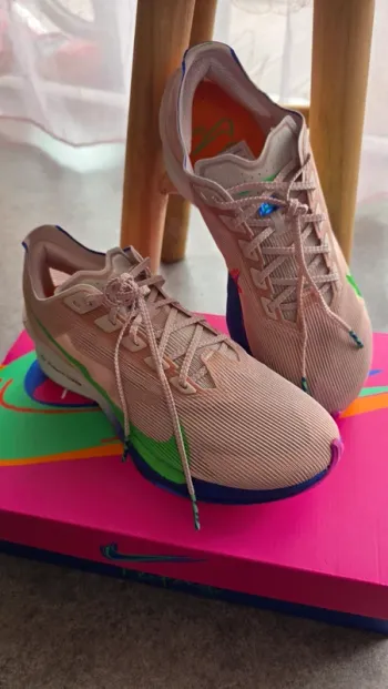 Used Hyper Vaporfly 4 Running Shoes