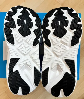 Tweedehands Hoka Arahi 8 bike — afbeelding 3 van 5