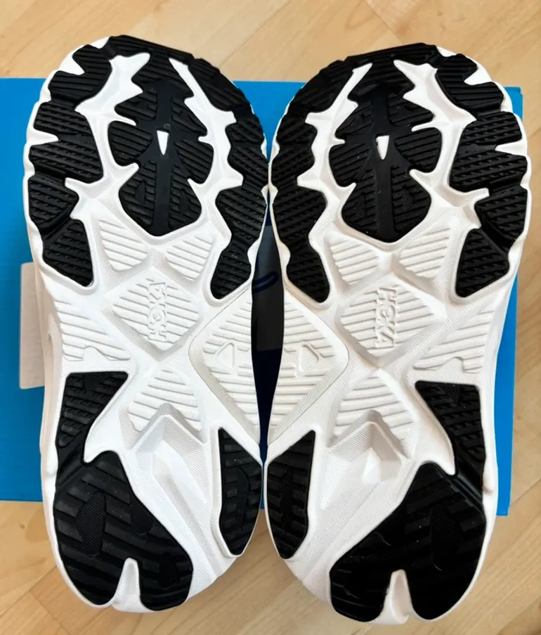 Tweedehands Hoka Arahi 8 bike — afbeelding 3 van 5