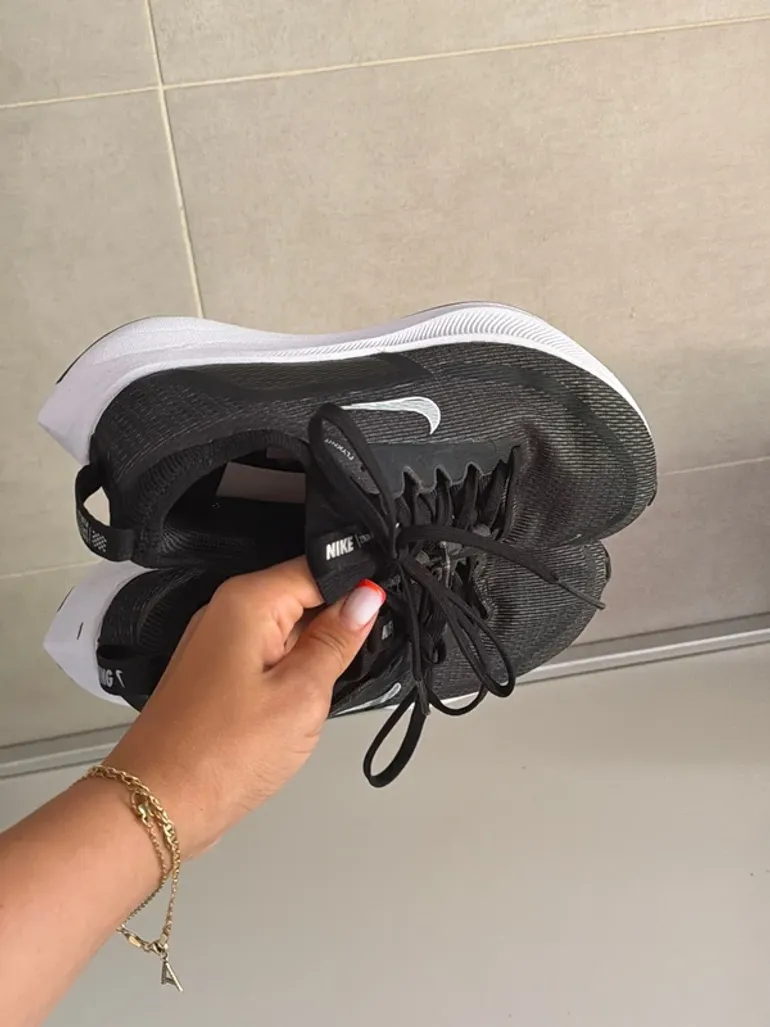 Used Nike Zoom Fly 4 bike — image 8 of 9
