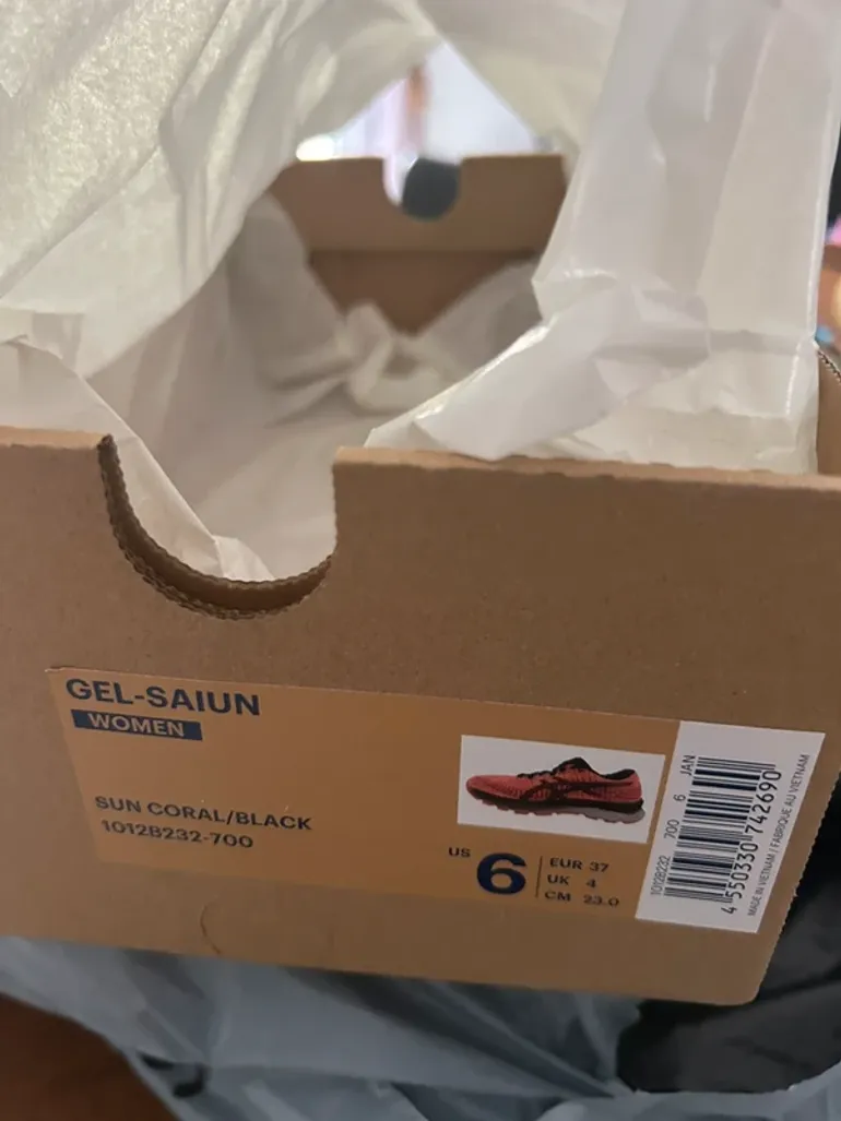 Tweedehands Asics Running Shoes 37 bike — afbeelding 2 van 4