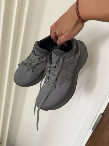 New Balance Running Shoes Running Shoes usato