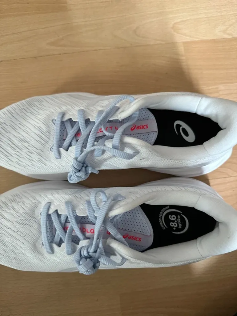 Used Asics Shoes bike — image 3 of 4