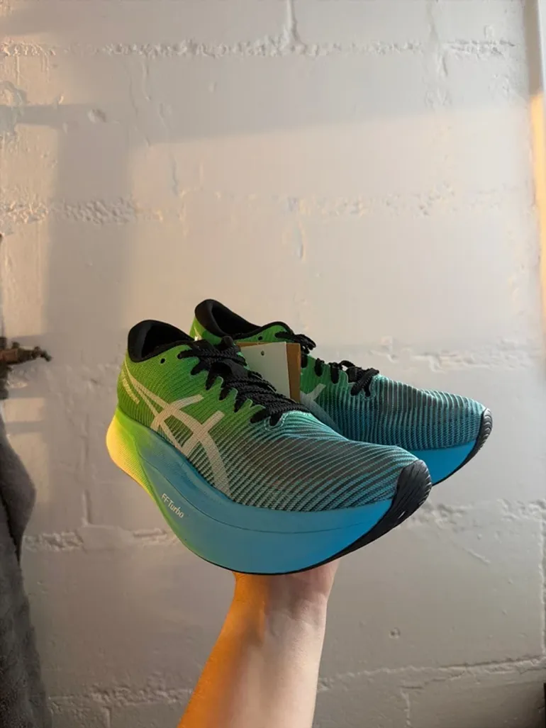 Used Asics Meta Speed Sky bike — image 3 of 3