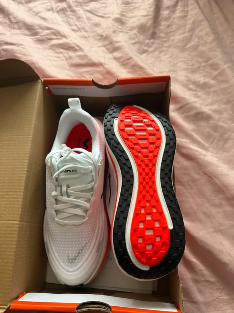 Used Nike Vomero Plus bike — image 3 of 7