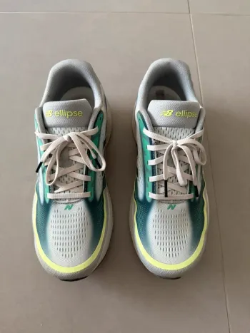 Used New Balance Ellipsa Running Shoes