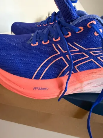 Asics Gel Saiun 3 bike d'occasion — image 7 sur 9