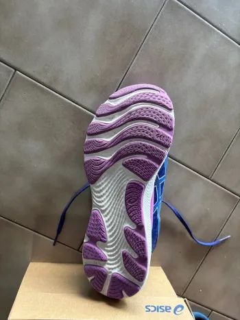 Używany Asics Scarpe sportive bike — zdjęcie 4 z 4
