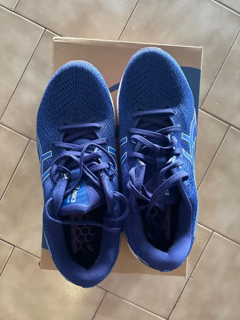 Używany Asics Scarpe sportive bike — zdjęcie 2 z 4