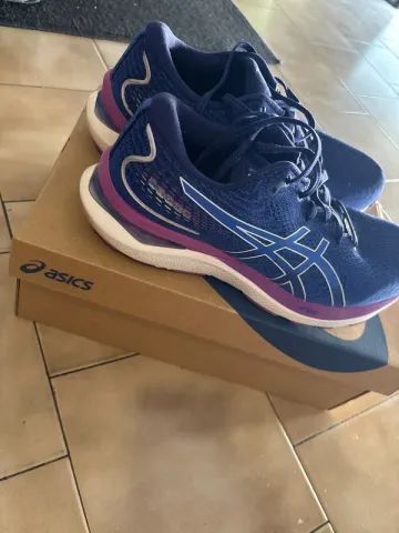 Asics Scarpe sportive Running Shoes de segunda mano