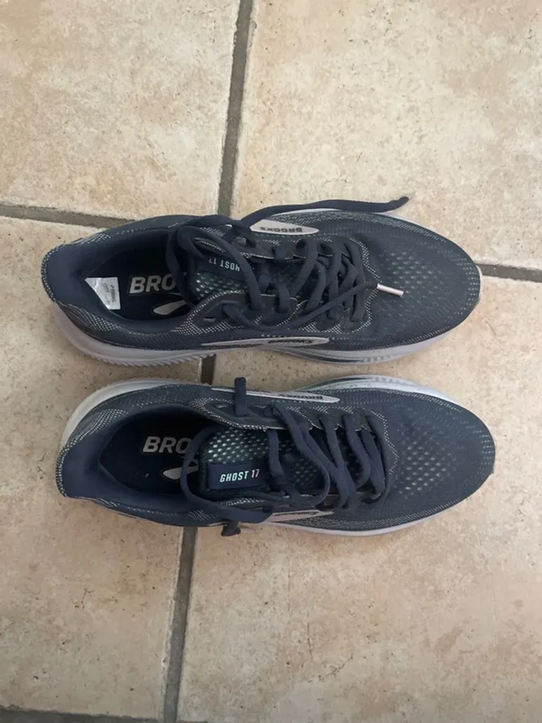 Used Brooks Ghost 17 bike — image 3 of 5