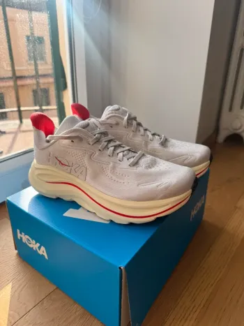 Used Hoka Clifton 10 Running Shoes