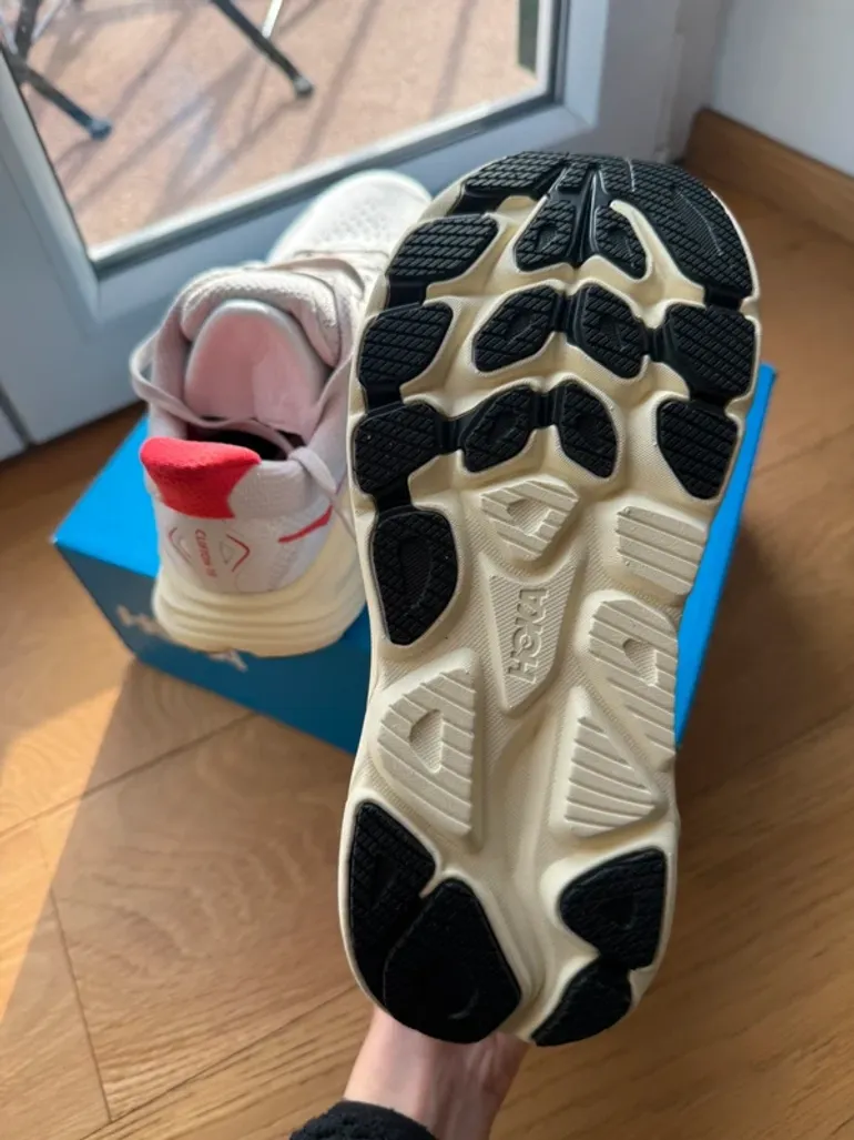 Used Hoka Clifton 10 bike — image 3 of 6