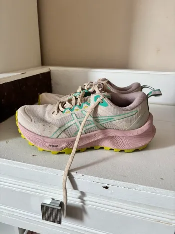 Used Asics Running Shoes Running Shoes