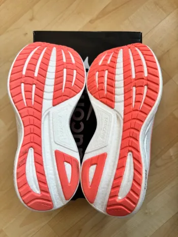 Used Saucony Ride 18 bike — image 3 of 5