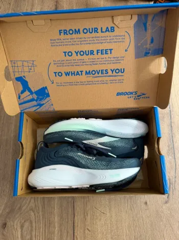 Used Brooks Hardloopschoenen Running Shoes