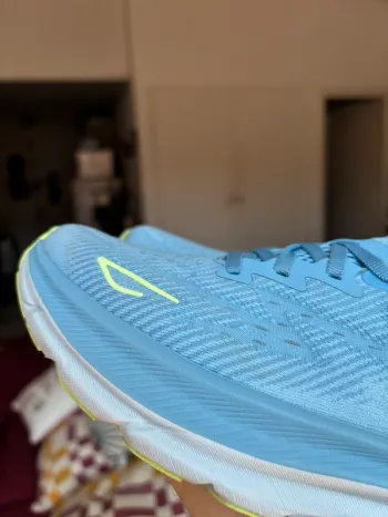 Used Hoka Clifton 9 bike — image 6 of 9