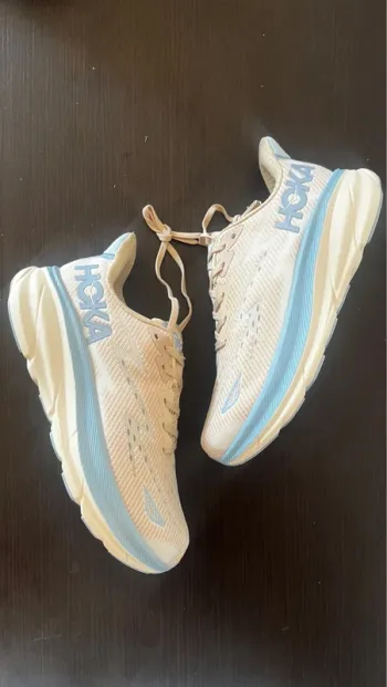 Brugt Lightweight Clifton 9 Running Shoes