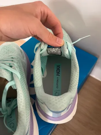 Tweedehands Hoka Clifton 9 bike — afbeelding 3 van 12