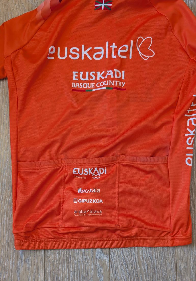 Brugt AGU Euskaltel Cycling Jersey 2026 bike — billede 8 af 10
