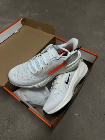 Pegasus Air Zoom 41 PQ Running Shoes usato