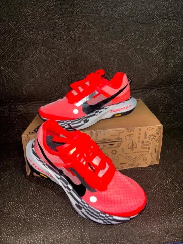 Brugt 100% ZoomX Ultrafly Trail Running Shoes