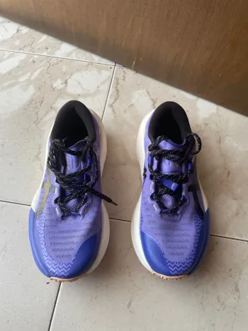 Gebrauchtes Asics Trabuco Max 5 Running Shoes