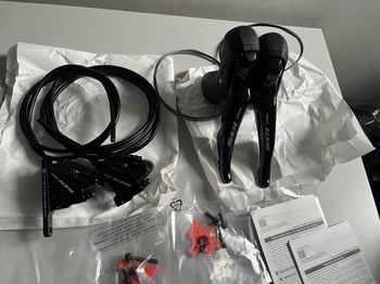 Gebrauchtes Shimano manettes shimano 105 r7020 disque 2/11v Drivetrain & Pedals