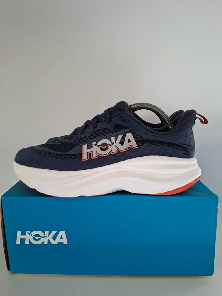 Used Hoka SkyFlow bike — image 6 of 13