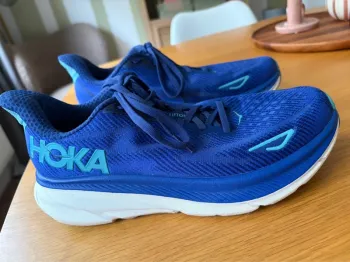 Gebrauchtes Hoka Clifton 9 Running Shoes