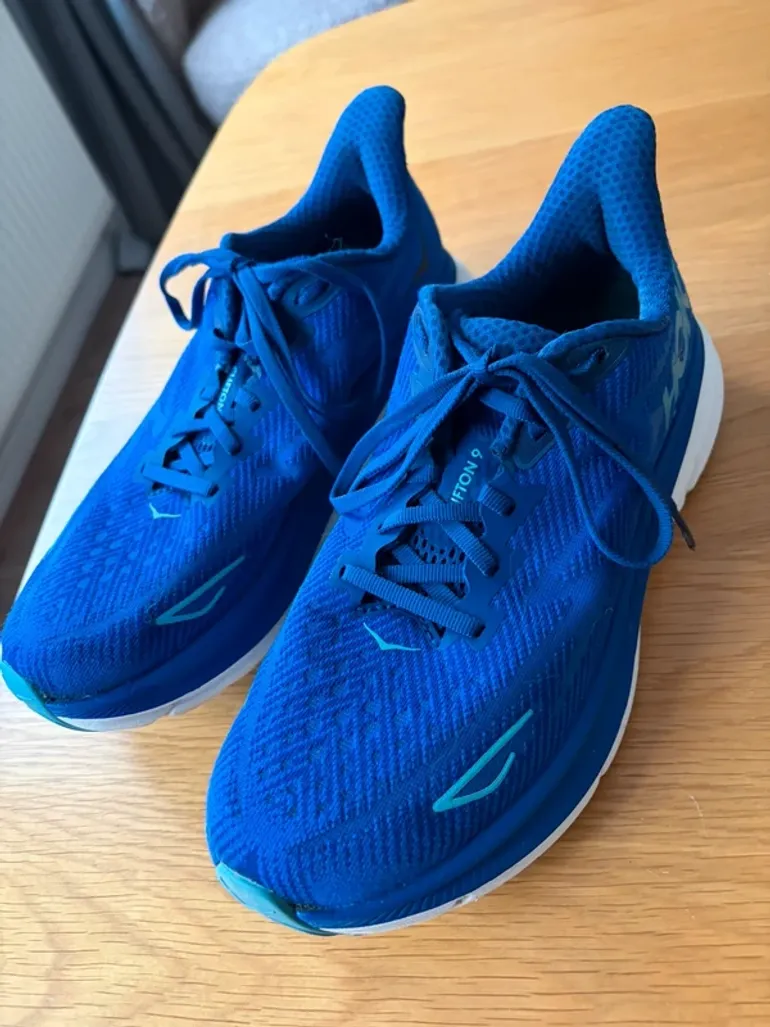 Used Hoka Clifton 9 bike — image 2 of 2