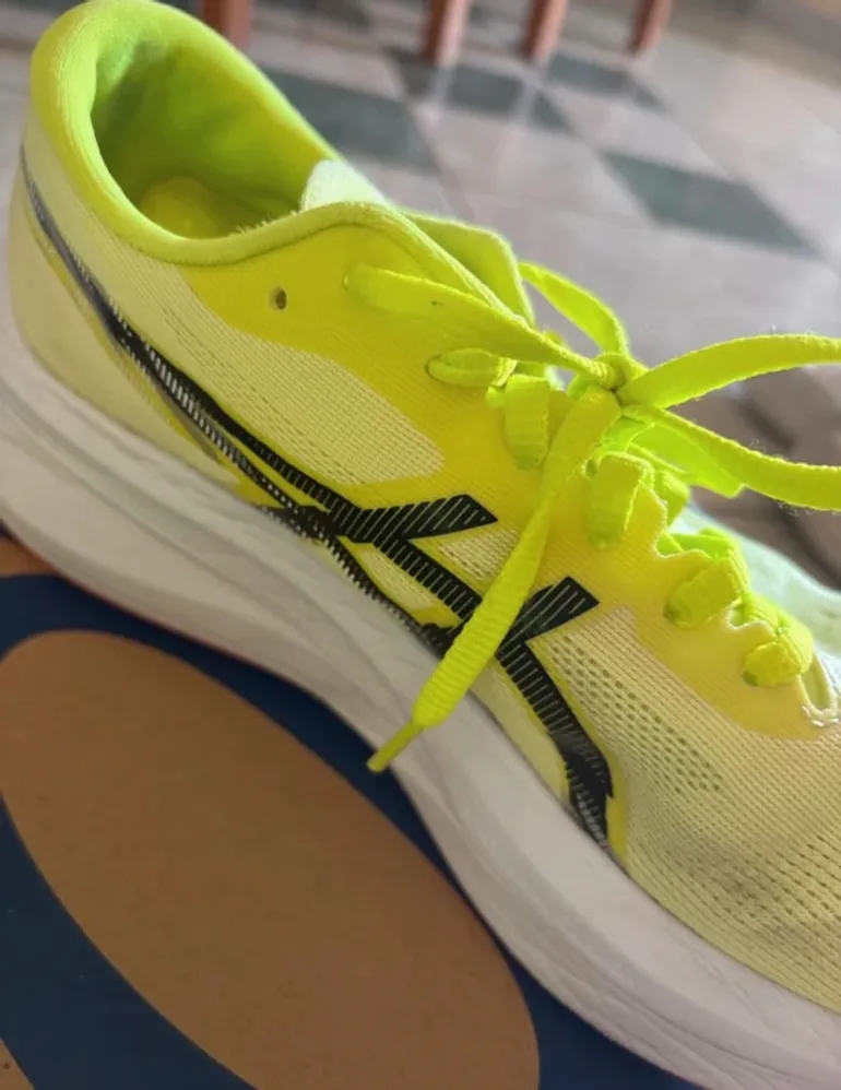 Używany Asics FF Turbo bike — zdjęcie 4 z 4