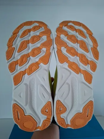 Used Hoka Clifton 9 bike — image 11 of 12