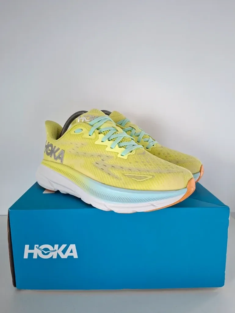 Used Hoka Clifton 9 bike — image 4 of 12