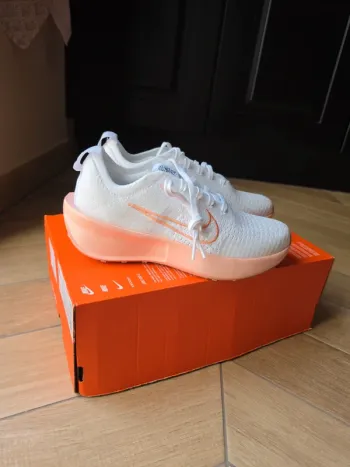 Tweedehands Nike Interact Run Running Shoes