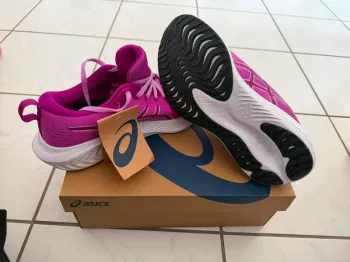 Brugt Asics Running Shoes bike — billede 3 af 6