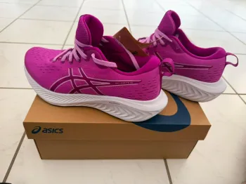 Brugt Asics Running Shoes bike — billede 6 af 6