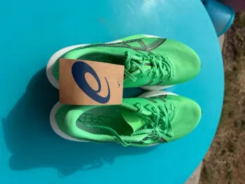 Używany Asics MagicSpeed 5 Running Shoes